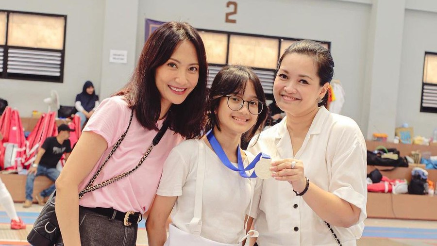 Artika Sari Devi dan sang putri