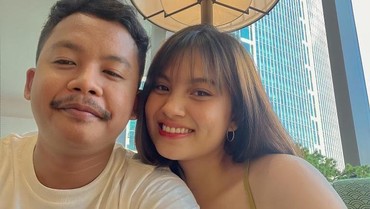 img-title Profil Ditha Rizky Amalia Pacar Dustin Tiffani yang Lebih Muda 10 Tahun