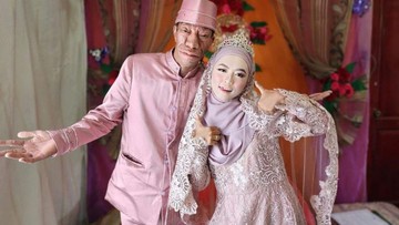 SASHA IKHLAS TERIMA SURYA MANURUNG