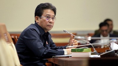 img-title Jokowi Lantik Wakil Ketua KPK Johanis Tanak Hari Ini