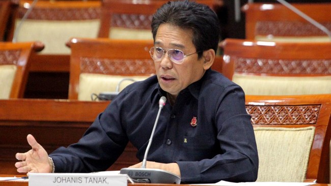 Wakil Ketua KPK Johanis Tanak blak-blakan mengenai potongan chat 'main belakang layar' yang dikirim ke Idris Sihite yang kini jabat Plh Dirjen Minerba.