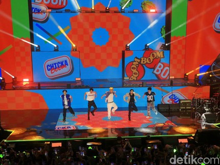 7 Potret Kemeriahan Konser Korean Wave di Trans Studio Cibubur, Seru Abis Bun