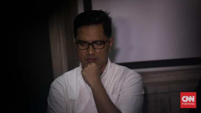 Tim penasihat hukum terdakwa Ferdy Sambo dan Putri Candrawathi menghadirkan profesor ahli pidana yang meringankan dalam sidang lanjutan kasus Brigadir J.