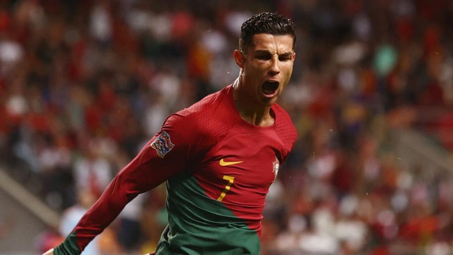 Cristiano Ronaldo diyakini tidak akan bertahan di Manchester united selepas Piala Dunia 2022. Yang terbaru, muncul satu klub kejutan yang membidik Ronaldo.