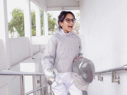7 Potret Abbey Anak Baim dan Artika Sari Devi yang Jago Olahraga Anggar