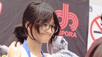 <p>Kemenangan yang diraih Abbey dalam olahraga anggar juga membuat netizen bangga, Bunda. Bahkan tak sedikit yang mengaku mereka mengingat drama Korea Twenty Five Twenty One, lho. (Foto: Instagram: @artikasaridevi)</p>