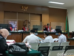 Hakim Tanya Alasan Aplikasi Pembayaran Samsat Kelapa Dua Banten Bobol