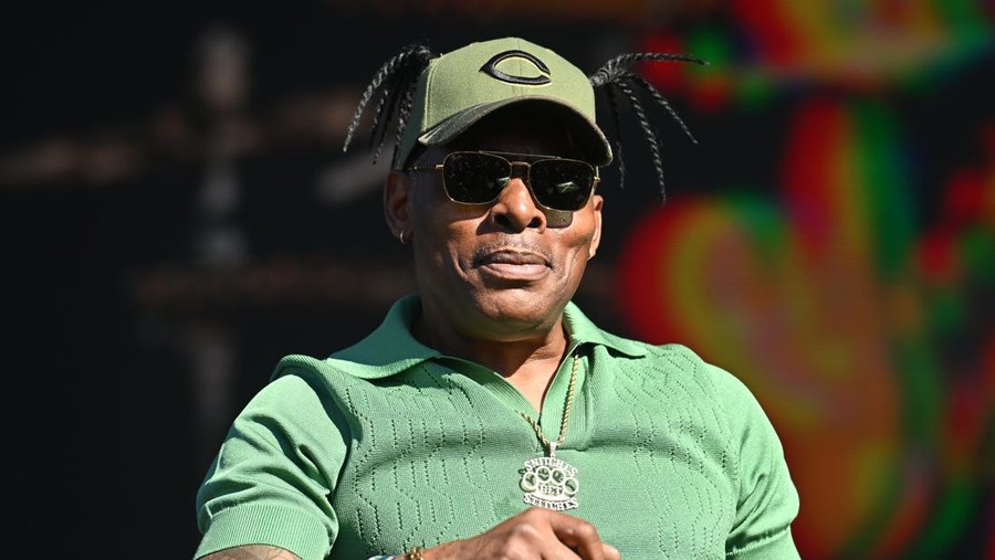 CHICAGO, ILLINOIS - SEPTEMBER 18: Coolio performs on stage during Riot Fest 2022 at Douglass Park on September 18, 2022 in Chicago, Illinois. (Photo by Daniel Boczarski/Getty Images)