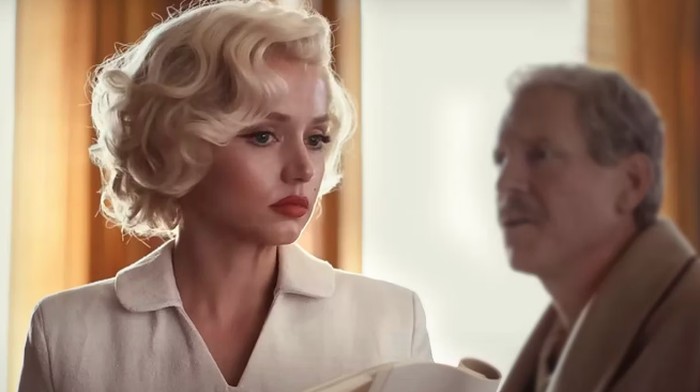 Film Blonde Tuai Kritik Pedas: Marilyn Monroe Harusnya Lebih dari Objek Seksual Semata! Film Blonde Tuai Kritik Pedas: Marilyn Monroe Harusnya Lebih dari Objek Seksual Semata!