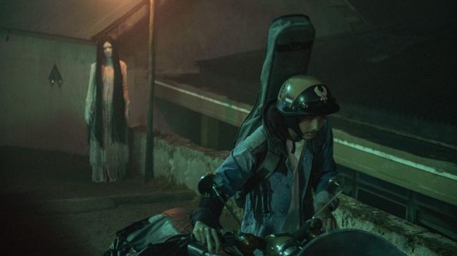 Berikut sinopsis film horor Indonesia Jagat Arwah yang dibintangi Ari Irham, Cinta Laura, hingga Ganindra Bimo.