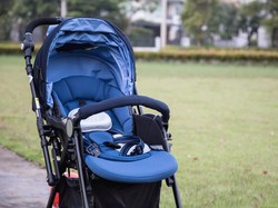 Viral Wanita di Surabaya Ikut Lari 5K Sambil Gendong Anak, Keluhkan Stroller Disita