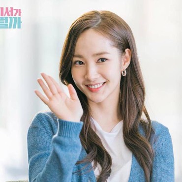 Kabar Terbaru Park Min Young Usai Terseret Kasus Skandal Mantan Pacar