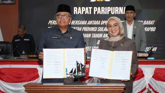 Pada rapat paripurna, disepakati peningkatan pendapatan daerah provinsi Sulawesi Barat sebesar Rp27 miliar, dengan belanja daerah bertambah Rp148 juta.