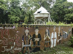 Dear Pelancong, Jangan Tolak Suguhan Minuman di Acara Adat Dayak!