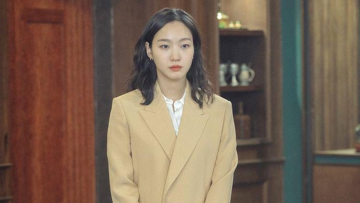 Deretan Outfit Kim Go Eun di Drama Little Women yang Harganya Berkisar Rp1 Jutaan Saja, Tertarik Beli?