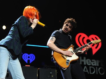 Main Bareng di Paramore, Hayley Williams dan Taylor York Ternyata Pacaran