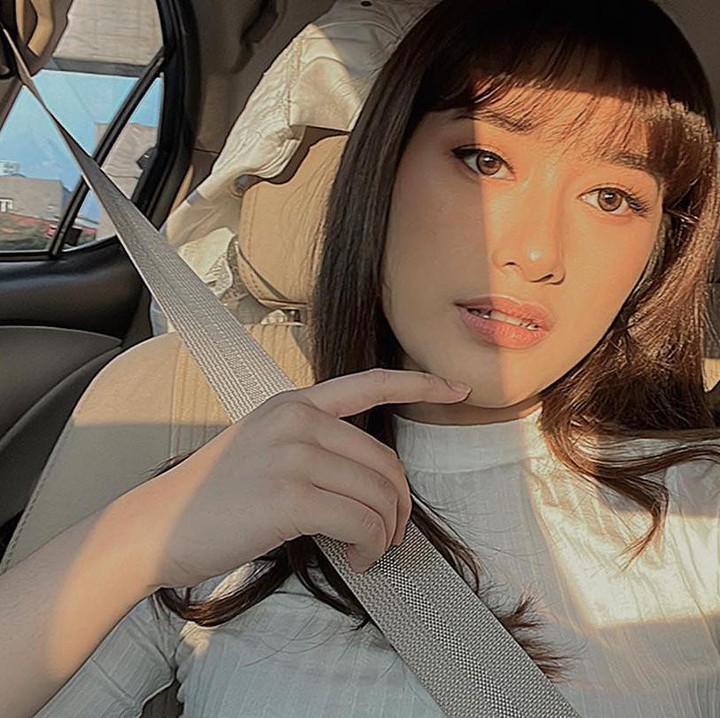 <p>Kini, sebelum meniti karier lebih lanjut, gadis cantik berusia 19 tahun ini memutuskan untuk melanjutkan pendidikannya dahulu di negeri asing. (Foto: Instagram/amandacaesaa)</p>