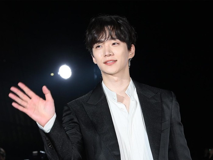 Lee Jun Ho di APAN Star Awards 2022