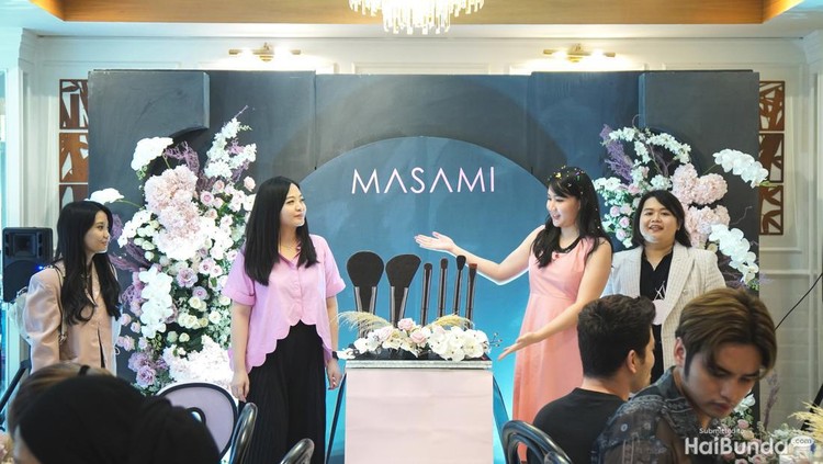 Peluncuran Brush Set Masami