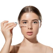 Bahan Aktif Apa Saja yang Cocok Dikombinasikan dengan Retinol?