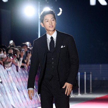 Song Joong Ki Tak Akan Dapat Bayaran dari Proyek Film Terbaru, Ada Alasan Mulia di Baliknya!