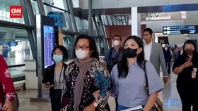 VIDEO: Momen Kekasih Almarhum Brigadir Y Muncul Ke Publik