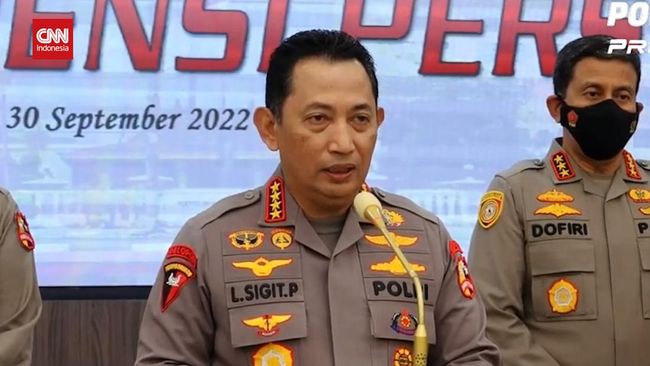 Kapolri Sebut Irjen Teddy Minahasa Terancam Dipecat Tidak Hormat