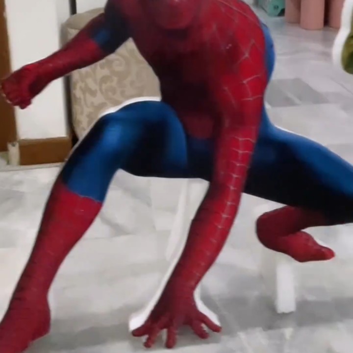 <p>Untuk tema ulang tahun Aqli yang ketiga, Ayu Dewi memilih tema superhero Marvel, seperti Hulk, Venom, dan Spiderman (Foto: Instagram: @mrsayudewi)</p>