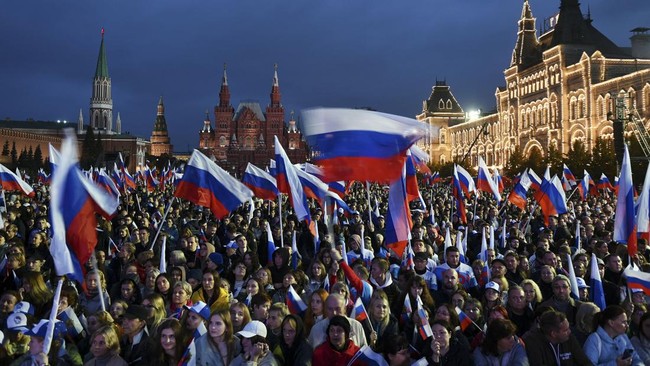 Rusia menyensor informasi apapun yang beredar di internet soal perang Ukraina kepada warganya.