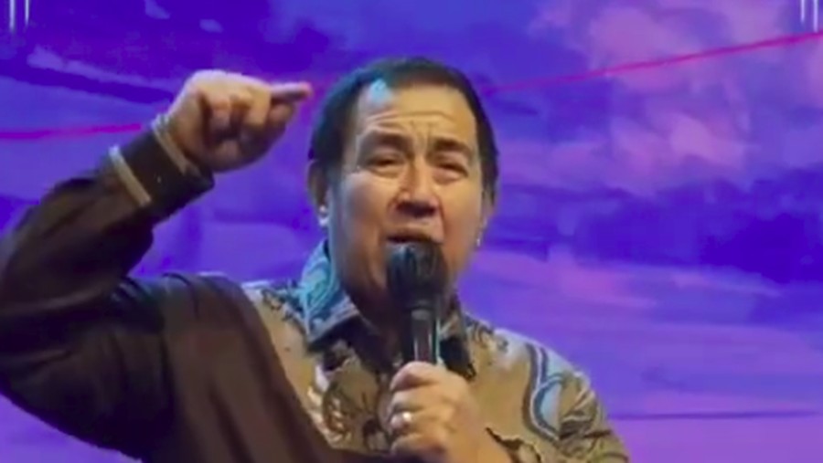 Pendeta Gilbert Lumoindong