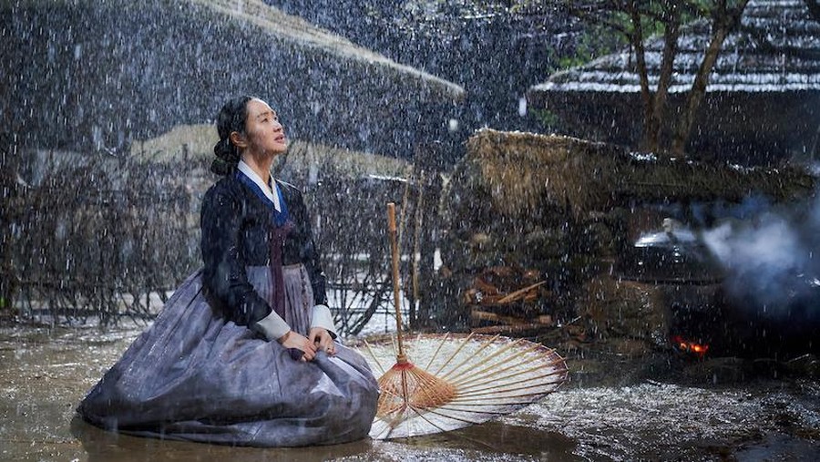 Under the Queen's Umbrella