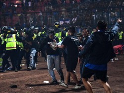 DPRD Jatim Berduka Atas Tragedi Kanjuruhan: Evaluasi Jam Pertandingan!