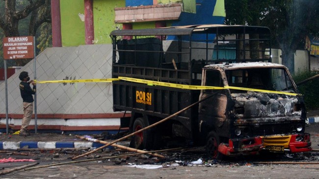 Rantis yang membawa skuat Persebaya keluar dari Stadion Kanjuruhan itu sempat diserang usai laga lawan Arema, sebelum akhirnya selamat sampai Surabaya.