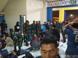 Laga Arema vs Persebaya Berakhir Ricuh, 127 Orang Tewas
