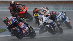 Moto2 Thailand Resmi Dihentikan, Arbolino Menang Poin Setengah