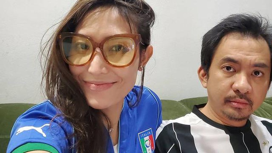 Ayu Dewi dan Regi Datau