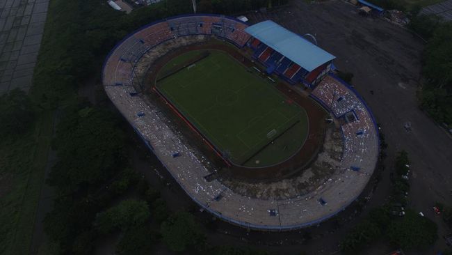 Ketua Umum PSSI Saat Tinjau Kanjuruhan: Banyak Kekurangannya Ketua Umum PSSI Mochamad Iriawan memaparkan temuan-temuan dalam tinjauan ke Stadion Kanjuruhan yang merupakan markas Arema FC.