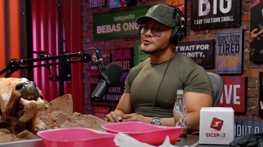 Deddy Corbuzier Mukbang