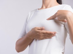 4 Cara Mengencangkan Payudara Setelah Menyusui, Ibu Perlu Tahu!