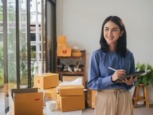 Langkah Awal Memulai Bisnis Sendiri Tanpa Harus Resign dari Kantor