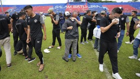 Ayah Korban Tragedi Kanjuruhan Kuatkan Mental Staf Pelatih Arema