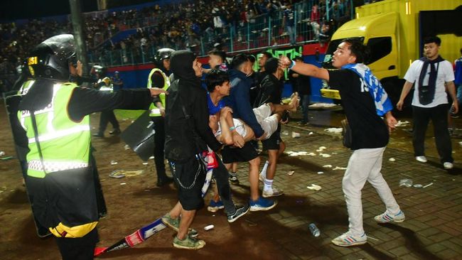 Polri menyatakan telah menemukan unsur kelalaian dalam tragedi yang terjadi di Stadion Kanjuruhan, Malang, Jawa Timur pada Sabtu (1/10) lalu.
