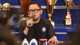 Profil Gilang Widya, Presiden Arema FC yang Mundur