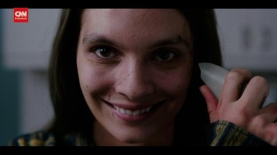img-title VIDEO: Box Office Pekan Ini, Smile Tersenyum Lebar di Puncak