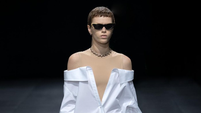 Catat! 3 Tren Fashion Ini Diprediksi Akan Populer di Tahun 2023 Catat! 3 Tren Fashion Ini Diprediksi Akan Populer di Tahun 2023