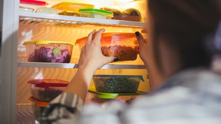 5 Cara Tepat Menaruh Makanan di Setiap Bagian Kulkas
