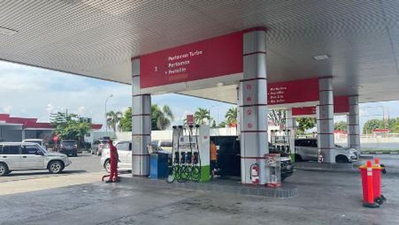 Pemerintah resmi menambah kuota BBM jenis pertalite dan solar subsidi untuk memenuhi kebutuhan masyarakat