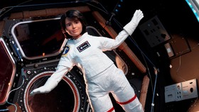 Bagaimana Astronaut Gunakan Hak Suara Pemilu di Luar Angkasa?