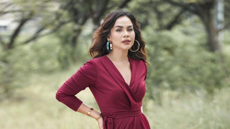 diet puasa selebritis Melaney Ricardo merupakan artis yang berhasil menurunkan berat badannya berat diet intermittent fasting. Dietnya ini berhasil membuatnya berhasil menurunkan berat badan sebanyak 15 kg. Diketahui, Melaney sempat mencoba berbagai jenis diet namun ia merasa lebih cocok ketika melakukan diet ‘puasa’.