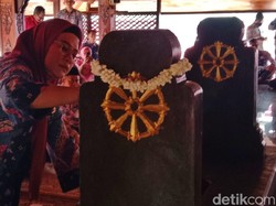 Mengenal Indramayu Lewat Situs Makam Arya Wiralodra